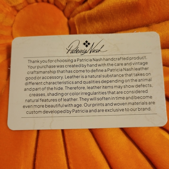 Patricia Nash Leather Floral Wristlet "Prairie" Pattern ~ NWT/NIB ~ Pretty! - Picture 6 of 16